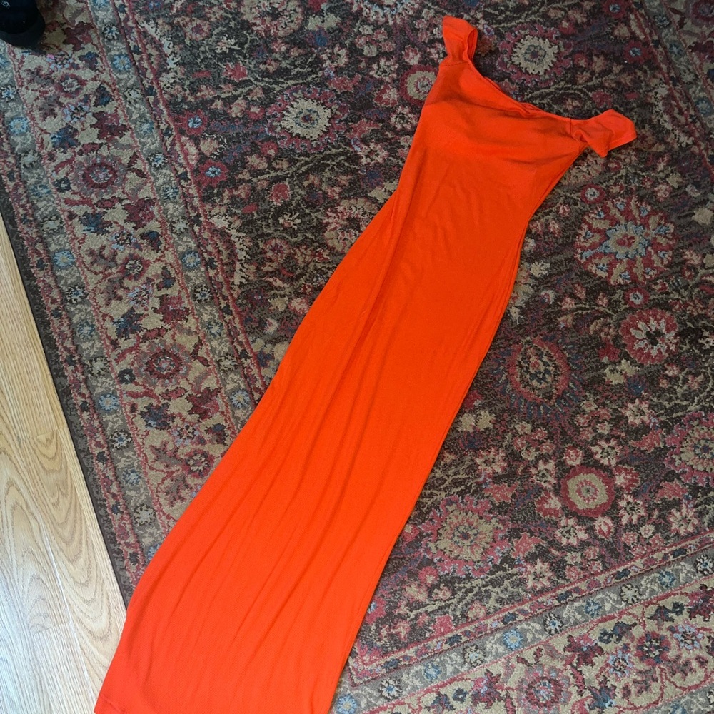 Final price ✨NWOT skims maxi dress - Picture 2 of 4